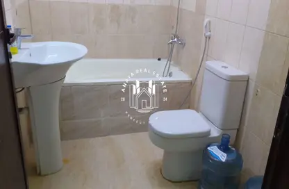 Apartment - 2 Bedrooms - 2 Bathrooms for rent in Muaither South - Muaither Area - Doha