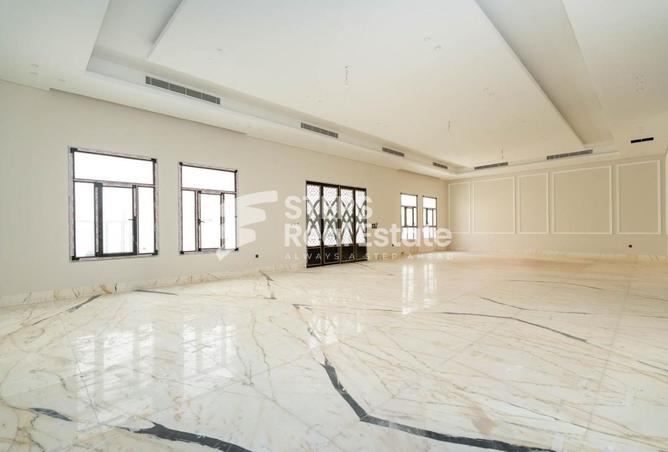 941006 - Property Image 2