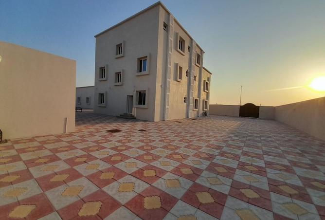 941002 - Property Image 2