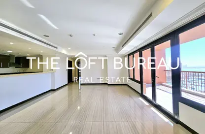 Apartment - 2 Bedrooms - 3 Bathrooms for rent in East Porto Drive - Porto Arabia - The Pearl Island - Doha