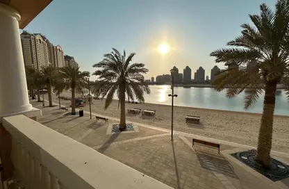 Apartment - 1 Bedroom - 2 Bathrooms for rent in Viva West - Viva Bahriyah - The Pearl Island - Doha