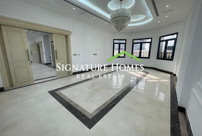 925807 - Property Image 3