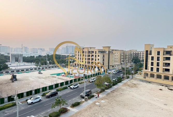 982252 - Property Image 2