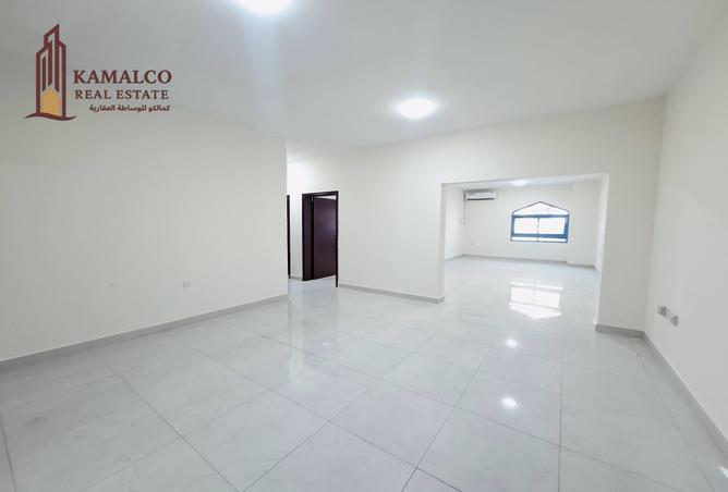 953987 - Property Image 2