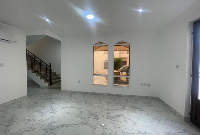 943122 - Property Image 3