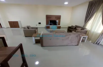 Living Room image for: Apartment - 2 Bedrooms - 2 Bathrooms for rent in Old Al Ghanim - Al Ghanim - Doha, Image 1