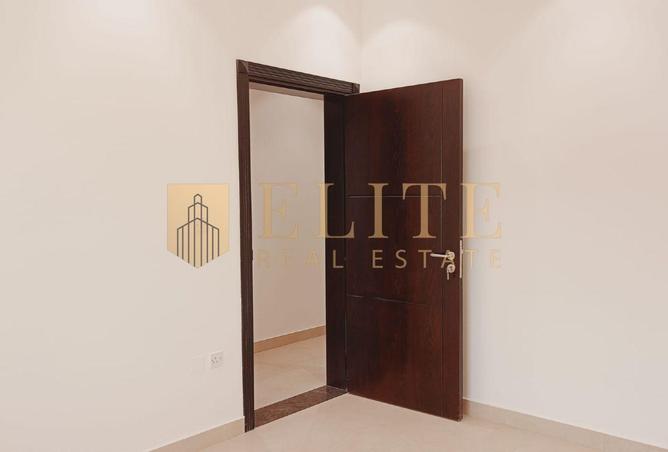 934122 - Property Image 3