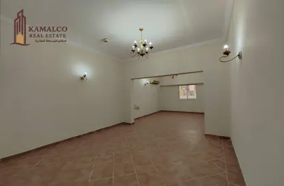 Apartment - 2 Bedrooms - 2 Bathrooms for rent in Fereej Bin Mahmoud South - Fereej Bin Mahmoud - Doha