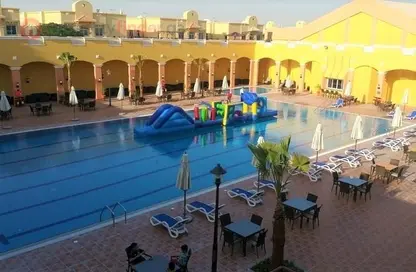 صورة لـ حوض سباحة فيلا - 4 غرف نوم - 5 حمامات للايجار في شارع الوعب - الوعب - الدوحة ، صورة رقم 1