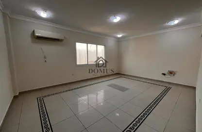 Apartment - 3 Bedrooms - 3 Bathrooms for rent in Anas Street - Fereej Bin Mahmoud North - Fereej Bin Mahmoud - Doha