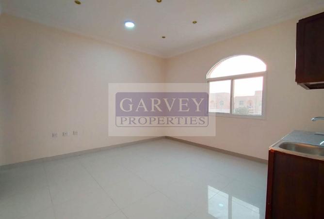 964682 - Property Image 2