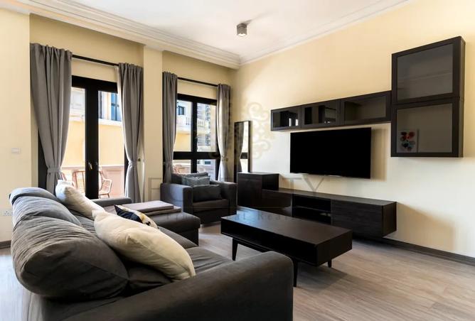 944930 - Property Image 2