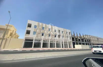 محل - استوديو - 3 حمامات للايجار في الوعب - الدوحة