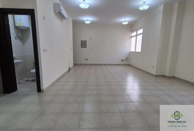 967479 - Property Image 2