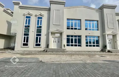 Compound - 4 Bedrooms - 4 Bathrooms for rent in Muraikh - AlMuraikh - Doha