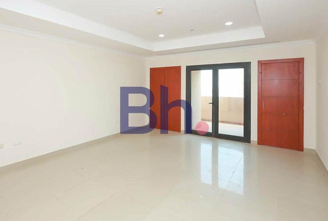 971411 - Property Image 2