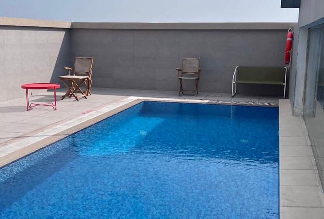 990213 - Property Image 2