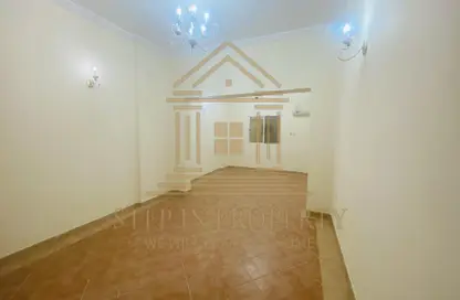 Apartment - 2 Bedrooms - 2 Bathrooms for rent in Anas Street - Fereej Bin Mahmoud North - Fereej Bin Mahmoud - Doha