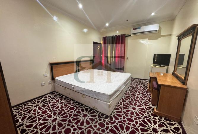 941477 - Property Image 2