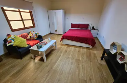 Apartment - Studio - 1 Bathroom for rent in Al Duhail - Doha