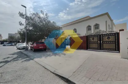 Apartment - 2 Bedrooms - 1 Bathroom for rent in Legtaifiya Lagoon - West Bay - Doha