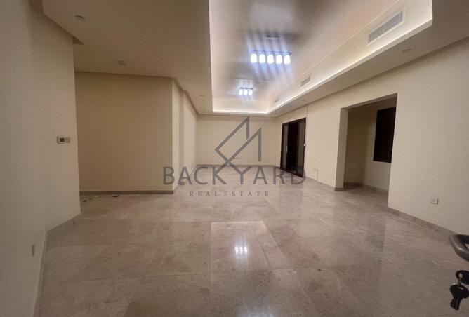 964358 - Property Image 2