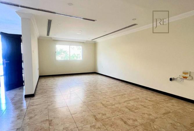 931549 - Property Image 3