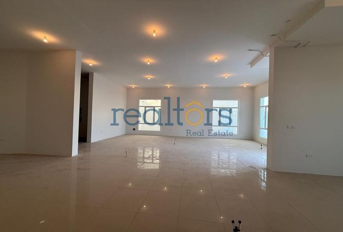 927228 - Property Image 3
