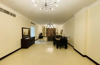 Apartment - 2 Bedrooms - 2 Bathrooms for rent in Al Sadd Road - Al Sadd - Doha