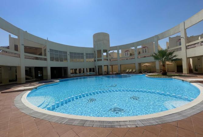 980238 - Property Image 2