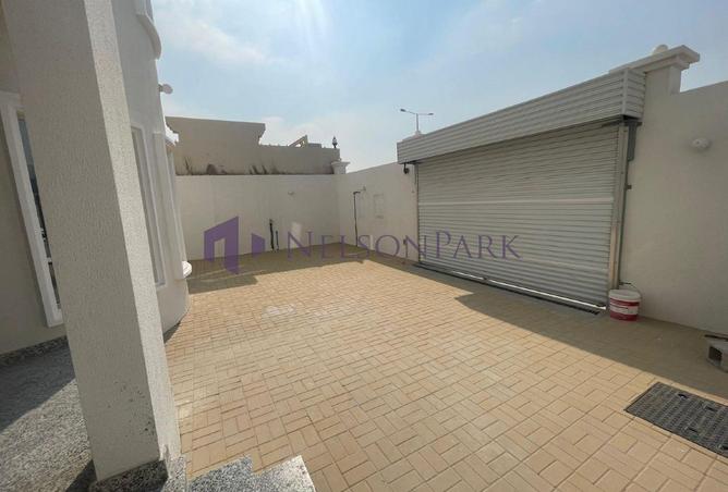 979451 - Property Image 3