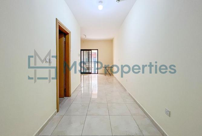 952041 - Property Image 3