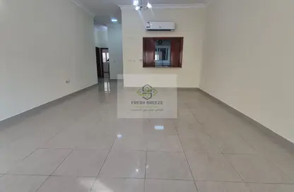 Apartment - 2 Bedrooms - 2 Bathrooms for rent in Muntazah 7 - Al Muntazah - Doha