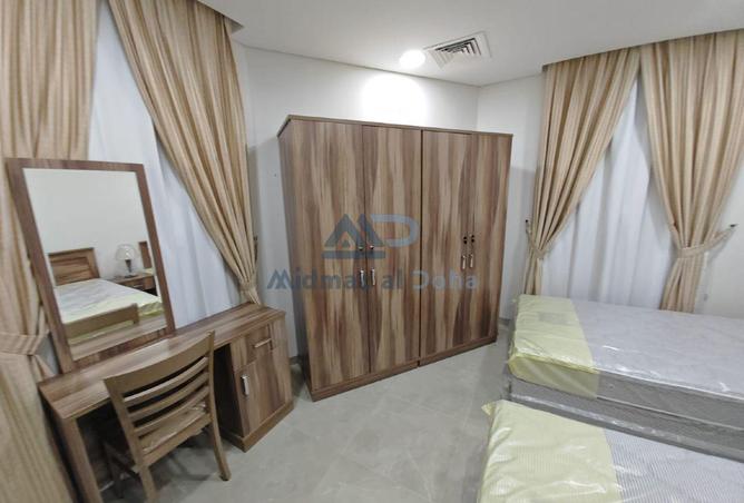 944313 - Property Image 2
