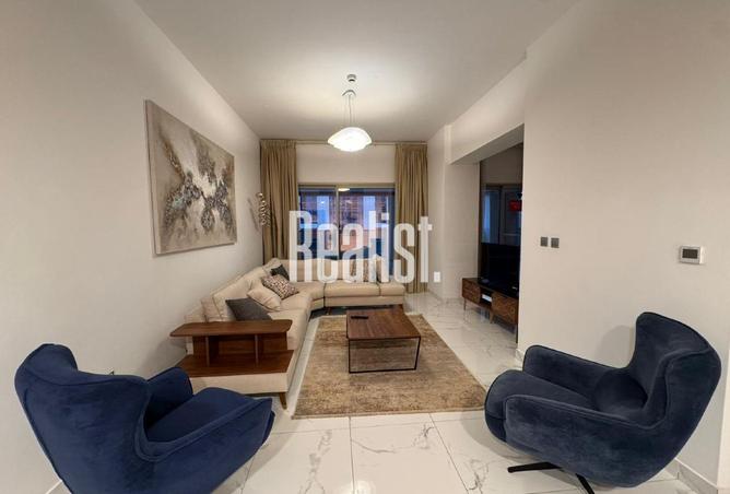 985767 - Property Main Image