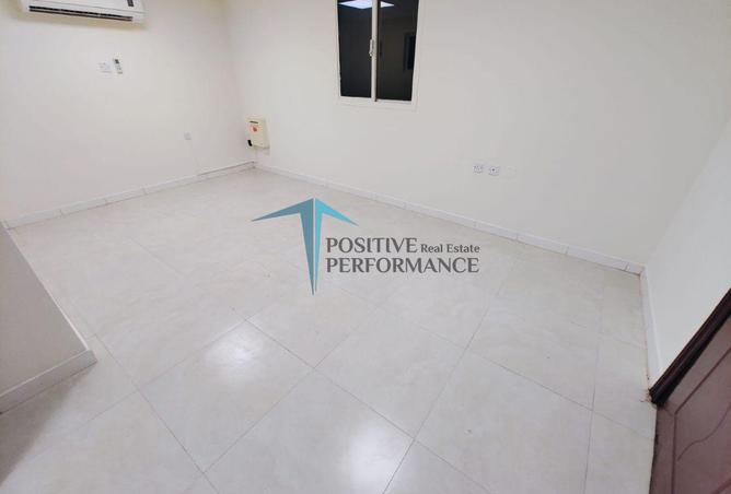 991352 - Property Image 3