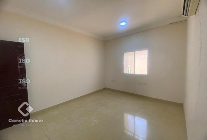 952642 - Property Image 3