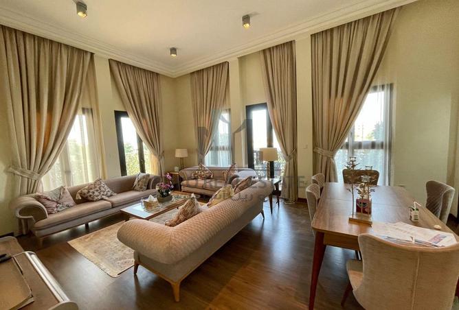 954165 - Property Image 2