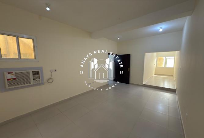 957787 - Property Main Image