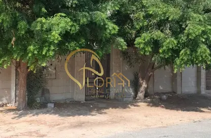 فيلا - 6 غرف نوم - 6 حمامات للبيع في أم صلال محمد - أم صلال محمد - الدوحة