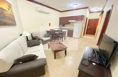Living / Dining Room image for: Apartment - 1 Bedroom - 1 Bathroom for rent in Al Kheesa - Al Kheesa - Umm Salal Mohammed, Image 1