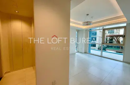 Apartment - 1 Bedroom - 2 Bathrooms for rent in Gewan Island - The Pearl Island - Doha