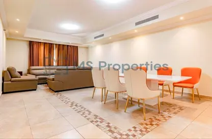 Apartment - 1 Bedroom - 2 Bathrooms for rent in West Porto Drive - Porto Arabia - The Pearl Island - Doha