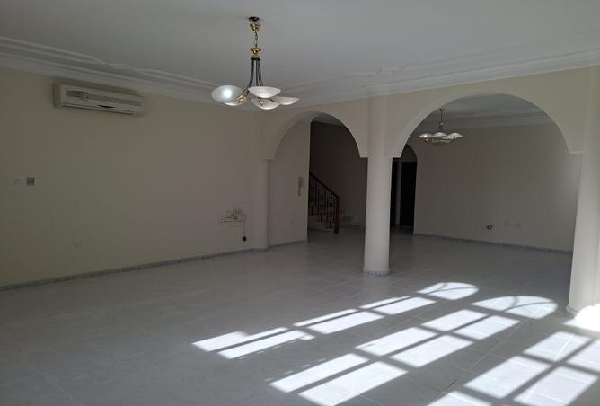 937698 - Property Image 2