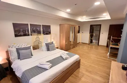 Apartment - 2 Bedrooms - 2 Bathrooms for rent in East Porto Drive - Porto Arabia - The Pearl Island - Doha