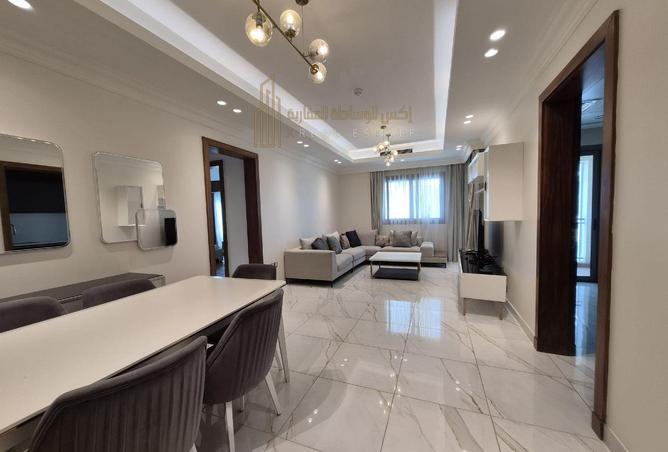 981853 - Property Image 2