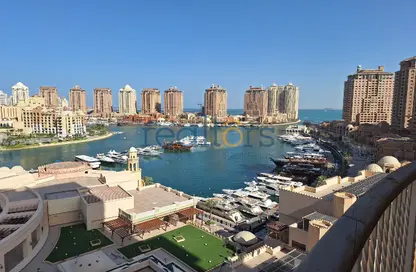 Apartment - 3 Bedrooms - 3 Bathrooms for rent in Tower 6 - Porto Arabia - The Pearl Island - Doha