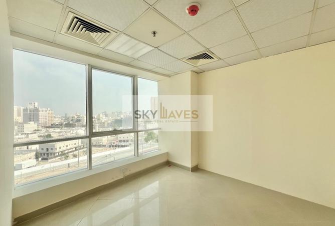 998530 - Property Image 3