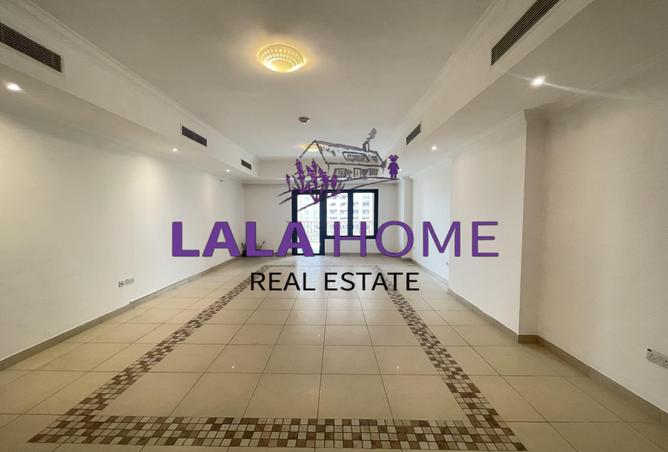 956922 - Property Image 3