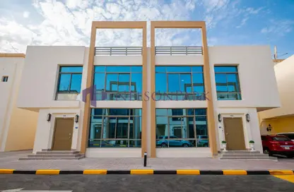 Villa - 6 Bedrooms - 4 Bathrooms for sale in Al Wakrah - Al Wakra